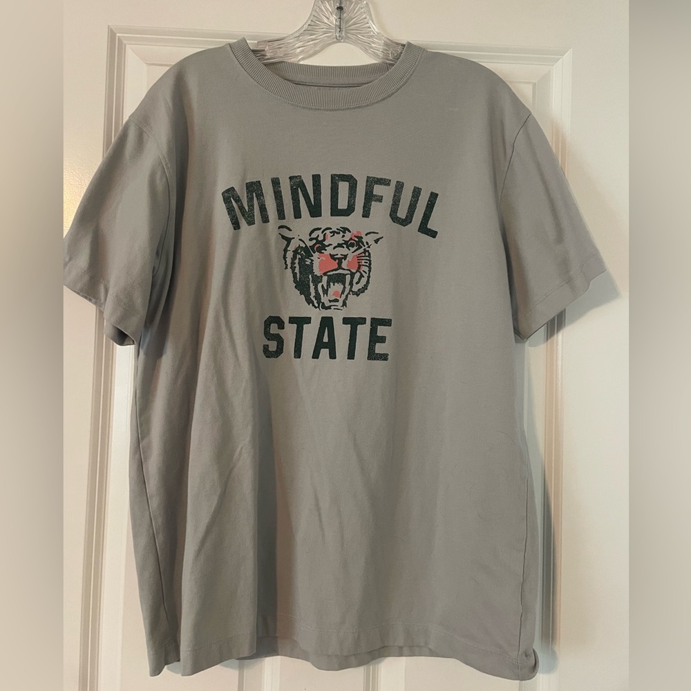 Womens graphic tee